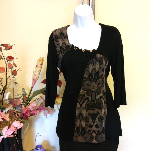 NEW Dolcezza Women’s Black Gray Floral Knit Sweater Top 3/4 Sleeve M 8 10 - Picture 6 of 7